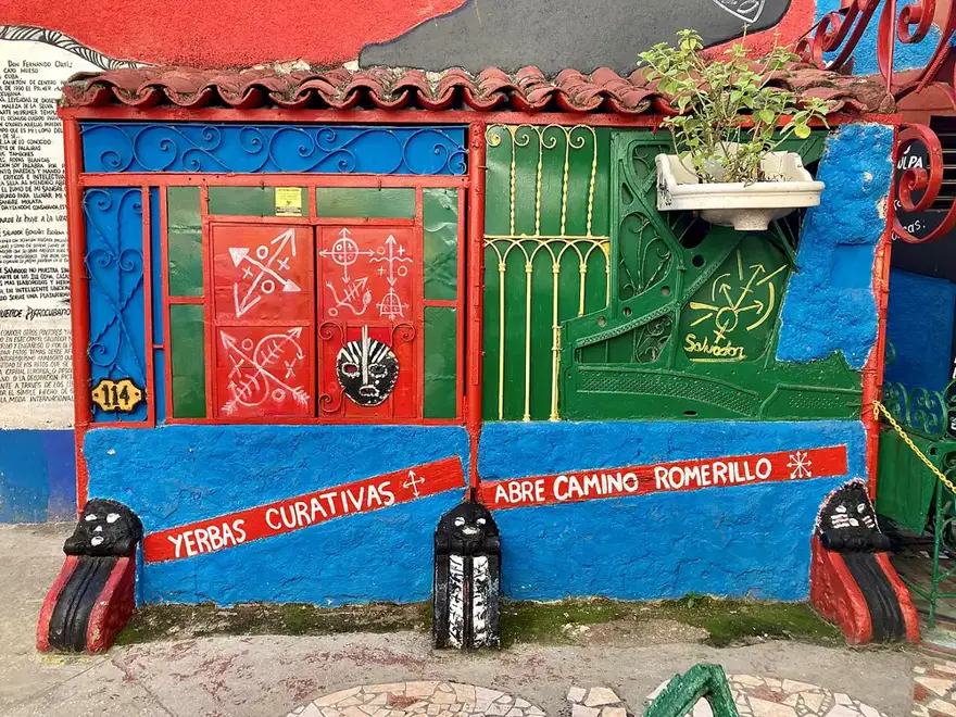 A colourful Afro-Cuban shrine front at the Callejón de Hamel